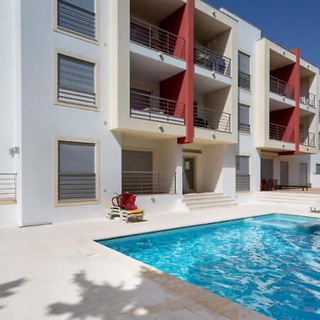 Luminous 2 Bdr Apartment W/Pool By Lovelystay Albufeira Buitenkant foto