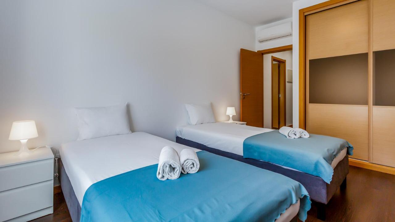 Luminous 2 Bdr Apartment W/Pool By Lovelystay Albufeira Buitenkant foto